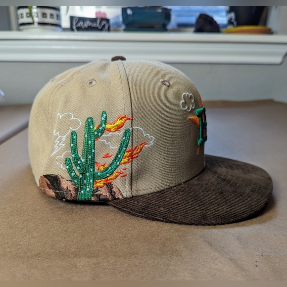 Astros Hat (Size 7 3/4) - Picture 2 of 5